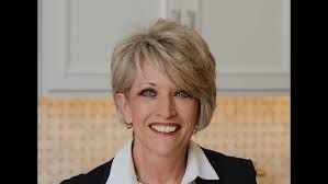 Get to know Shelli Hinkson