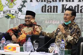 Istana bantah jokowi akan reshuffle kabinet dalam waktu dekat. Reshuffle Kabinet Disebut Bisa Berikan Harapan Baru Di Tengah Krisis Nkriku