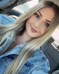 Kayla Amato's Instagram, Twitter & Facebook