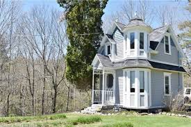 Style homes exteriors includes traditional cottage style, classic cottage style home, victorian cottage style house, and many more. Victorian Tiny House In Maine For Sale Photos Apartment Therapy