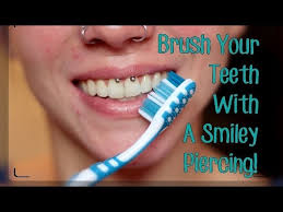 I've had a smiley piercing for well over 3 years now and i have no damage to my gums or teeth. How To Brush Your Teeth With A Smiley Piercing Youtube