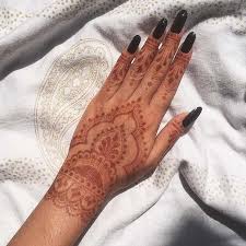 Designs de tatouage au henné modele tatouage tatouage marocain henné indien mehndi au henné henné facile tatouage bracelet poignet. Simple Henna Designs That Are Easy To Draw Henna Hennadesigns Henna Designs Easy Henna Tattoo Designs Simple Henna Tattoo Hand