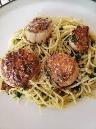 Homemade Pasta Aglio E Olio And Sea Scallops With A Garlic Lemon Butter Sauce Food Homemade Pasta Pasta Aglio E Olio Healthy Recipes