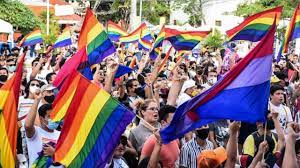 La marcha del orgullo lgbt+ de la ciudad de guadalajara se realizará el día 12 de junio del 2021. Mas De 600 Participaron En Marcha Del Orgullo Gay En Cancun Noticieros Televisa
