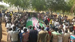 Prominentní šíitský lídr, sheikh ibrahim zakzaky řekl, že spojené státy stojí za sérií koordinovaných teroristických útoků po celé nigérii. Rahoton Musamman Yadda Yan Shi A Su Ka Maida Dandalin Unity Fountain Abuja Sabuwar Hussainiyya Premium Times Hausa