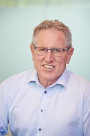 After 25 years incredible years, manager Robert Jarvie is bidding farewell  to the team at Finkelstein Hickmott and embracing the well-deserved joys of  retirement at the end of January. Bob's commitment to