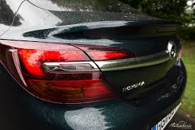 The opel insignia is a mid size/large family car engineered and produced by the german car manufacturer opel, currently in its second generation. Autobahn Tourist Opel Insignia 2 0 Cdti 170 Ps Autophorie De