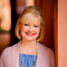 Hey friends! After a little bit of a quiet and slower paced summer I am SO  excited to be heading into my favorite time of year...fall and Christmas!  Lots of awesome things