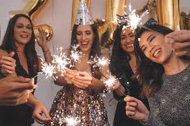 Sag rechtzeitig allen bescheid, vor allem jenen freunden, die du unbedingt auf deiner silvesterparty zu hause dabeihaben willst. Unvergesslich Silvester Neujahr 2020 2021 Geschenkshop