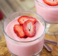 Mousse Magique De Fraise Au Thermomix Recette Dessert Thermomix Thermomix Recette Thermomix Fraises Au Four