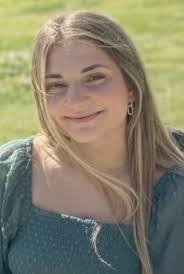 Michelle Rivet's Instagram, Twitter & Facebook