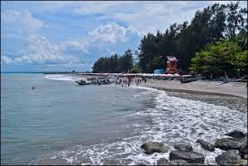 Perajin juga menjual produknya melalui online (dalam jaringan atau daring), katanya. Pantai Gandoriah Primadona Bagi Wisatawan Di Sumatra Barat Gotravelly