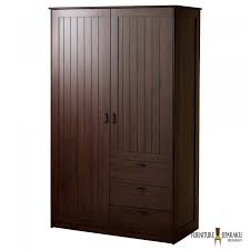 Desain unik dengan bahan penutup yang tebal dan besi yang kuat mampu menopang beban hingga 30 kg. 60 Lemari Pakaian Minimalis Dan Harga Model Sliding Kayu