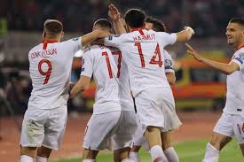 Türkiye'nin euro 2020'ye katılma hakkı kazanmasına değinen halilagic, bundaki en büyük pay sahibi kesinlikle şenol güneş'tir. Senol Gunes Terim In Basaramadigi Neyi Basardi Gunes In Milli Takimdaki 2 Donemi 2 Galibiyetle Basladi Independent Turkce