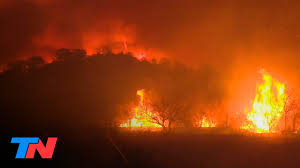 Temperaturas, probabilidad de lluvias y velocidad del viento. Infierno En Las Sierras Cordoba En Alerta Por Los Incendios En Forestales En El Valle De Punilla Youtube