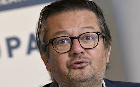 Zijn fans waren natuurlijk door het dolle heen bij het zien van de foto's en reageerden massaal. Marc Coucke Wil Deze Astronomische Geldsom Bij Verkoop Anderlecht Nieuws365