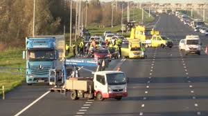 Een ongeluk zit in een klein hoekje, zo gaat het spreekwoord, en iedereen maakt het wel eens mee. Flinke Vertraging Rond Utrecht Door Ongelukken Op A2 En A12 Nu Het Laatste Nieuws Het Eerst Op Nu Nl