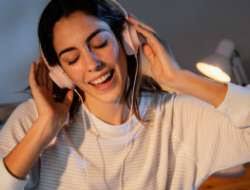 A chat with Henry Smith, Spaceteam Game Designer (New Disruptors 72)