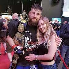 Tanner the bulldozer boser's mixed martial arts (mma) profile, showcasing the fighter's evolution in the official ufc rankings, fight history and more. Tanner Boser Biography Salary Earnings Net Worth Mma Married Relationship Affair Age Height Girlfriend Dating