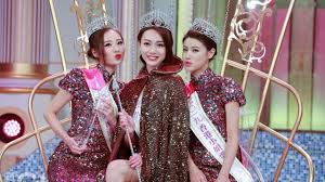 导演：方骏钊 类型：剧情 / 犯罪 地区：香港 语言：粤语 年份：2021. æ–°å† è‚ºç‚Ž ä½™è© çŠè­‰é¦™æ¸¯å°å§åœè¾¦ä¸€å¹´ç„¡ç¶«æŽ¥æ‰‹46å¹´å¾Œé¦–æ¬¡åœè¾¦ é¦™æ¸¯01 å³æ™‚å¨›æ¨‚