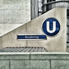 Deutsche bank can adjust to your needs, allowing you to move around as freely as you want thanks to its deutsche bank online service. Deutsches Kraftfahrzeuggewerbe
