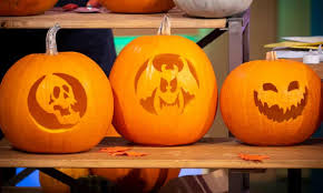 Tales of halloween is a 2015 american comedy horror anthology film consisting of ten interlocking segments, each revolving around the titular holiday.segments were directed by neil marshall, darren lynn bousman, axelle carolyn, lucky mckee, andrew kasch, paul solet, john skipp, adam gierasch, jace anderson, mike mendez, ryan schifrin, and dave parker. Spooky Films And Scare Trails How To Have A Covid Safe Halloween Halloween The Guardian