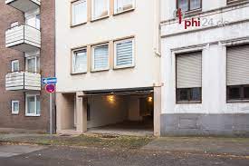 Das bad mit wanne und dusche vervollständigt diese. Phi Aachen Xxl Garage Im Zentrum Von Aachen Immobilienmakler Aachen Immobilien Kaufen Haus Verkaufen