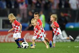Children Of The Croatia Team Play On The Pitch After The 2018 Fifa World Cup Russia Semi Final Match Between England And Croatia At Croatia Fifa Fifa World Cup