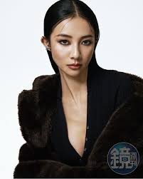 ØZI泰國開唱新戀情疑曝光嫩模女友竟是學霸- 鏡週刊Mirror Media