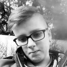 Julian Petersen (@JulianTheBabo12)