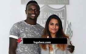 Long métrage de valérie stroh. Photos Qui Est Cette Femme En Compagnie De Sadio Mane