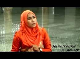 Download daftar kumpulan musik lagu lagu selimut putih mp3 dan video mp4 bisa kamu temukan disini, kumpulan lirik lagu lagu selimut putih terbaru, dapatkan semua info link yang berkaitan dengan. Siti Tuanany Selimut Putih Lagu Religi Islam 2021 Official Music Video Youtube