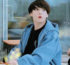 Apparently he was too young to understand dating. Gif Rc Kooking Jungkook Jungkook Cute Jungkook Hot