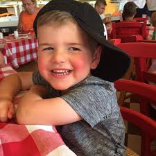 Anyone else having this issue? Apparently I'm the only one from my city. I  got my car 15 days ago, and it's been in the shop since. Updates have not  sorted this