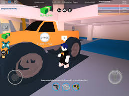 In this video i show you guys how to enter in the jewelry store cause lots of people dont know in roblox jailbreak that you need to stand in the x to break. Kingreachthebest On Twitter New Jailbreak Monster Truck