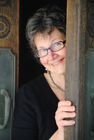 Susan Litton's Instagram, Twitter & Facebook