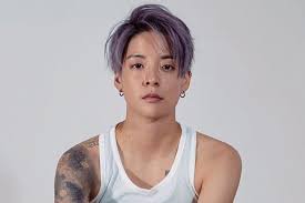 Prior to her short hair though, amber did embrace long hair and loved coloring her hair a variety of different colors. Female Idols Who Have The Perfect Facial Structure For Short Hairstyles Kpopmap