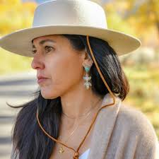 Maria Samora goes to market