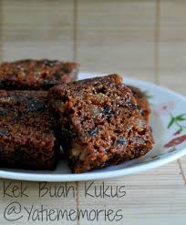 Assalamualaikum Dan Salam Sejahtera Semua Alhamdulillah Akhirnya Dapat Juga Saya Buat Kek Buah Kukus Yg Sangat Sedap Kek Ni Sungguh Moist Cakes In 2019