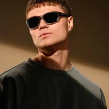 Polarised Gradient Grey Sports Sunglasses with Black Lenses