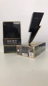 Black & white pepper & bergamot heart: Bad Boy Carolina Herrera Pret 170 Lei Dulapiorul Klarei Facebook