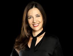 Cristina pérez volvió a ser tendencia en twitter al cuestionar el congelamiento de las tarifas de cable, internet y telefonía por parte del. Cristina Perez Sitio Oficial Las Historias Detras De Las Noticias