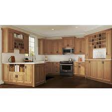 Pantry kitchen cabinets kitchen the home depot store finder. Hampton Bay Hampton Assembled 15x34 5x24 In Base Kitchen Cabinet With Ball Bearing Drawer Glides In Medium Oak Kb15 Mo The Home Depot