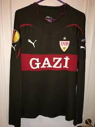 Vereinswappen des vfb stuttgart von 1949 bis 1994 und ab der saison 2014/15. Vfb Stuttgart Cup Shirt Fussball Trikots 2010 2011 Sponsored By Gazi