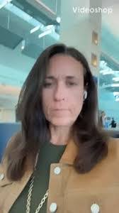 Janell Sweeney's Instagram, Twitter & Facebook