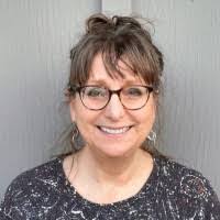 Linda Carson's Instagram, Twitter & Facebook