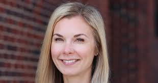 Sara Donovan's Instagram, Twitter & Facebook