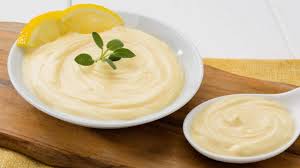 In questa raccolta potrete trovare tante idee e suggerimenti per una cena veloce, di quei consigli furbi quindi, che vi semplificheranno la giornata. Maionese Senza Olio Salsa Leggera E Fatta In Casa