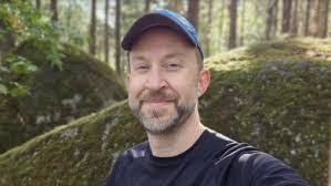 Renee Danforth's Instagram, Twitter & Facebook