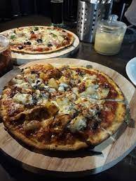 Although not a final contender for the best pizza in the world, the pie at pizzeria gino sorbillo is excellent by normal pizza standards. Skippys Pizza Petaling Jaya Unit 107 Block D Phileo Damansara 1 Restaurant Bewertungen Fotos Tripadvisor